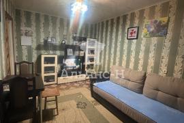 Продается 2-ком гостинка 